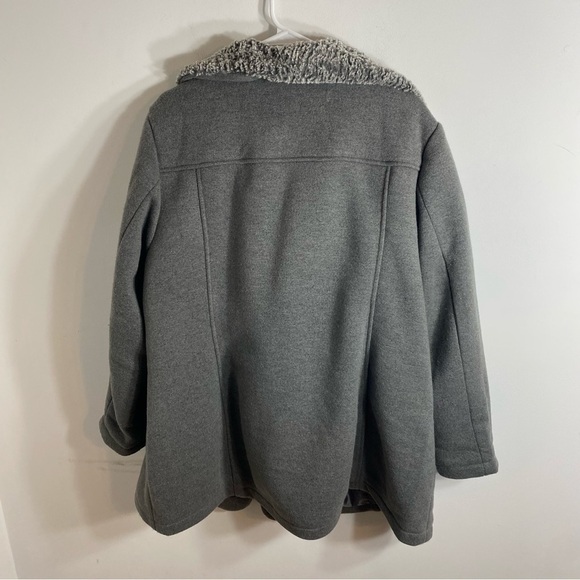 Catherine’s Gray Pea Coat 1X Faux Fur Collar Single Button Closure Jacket - Picture 4 of 7